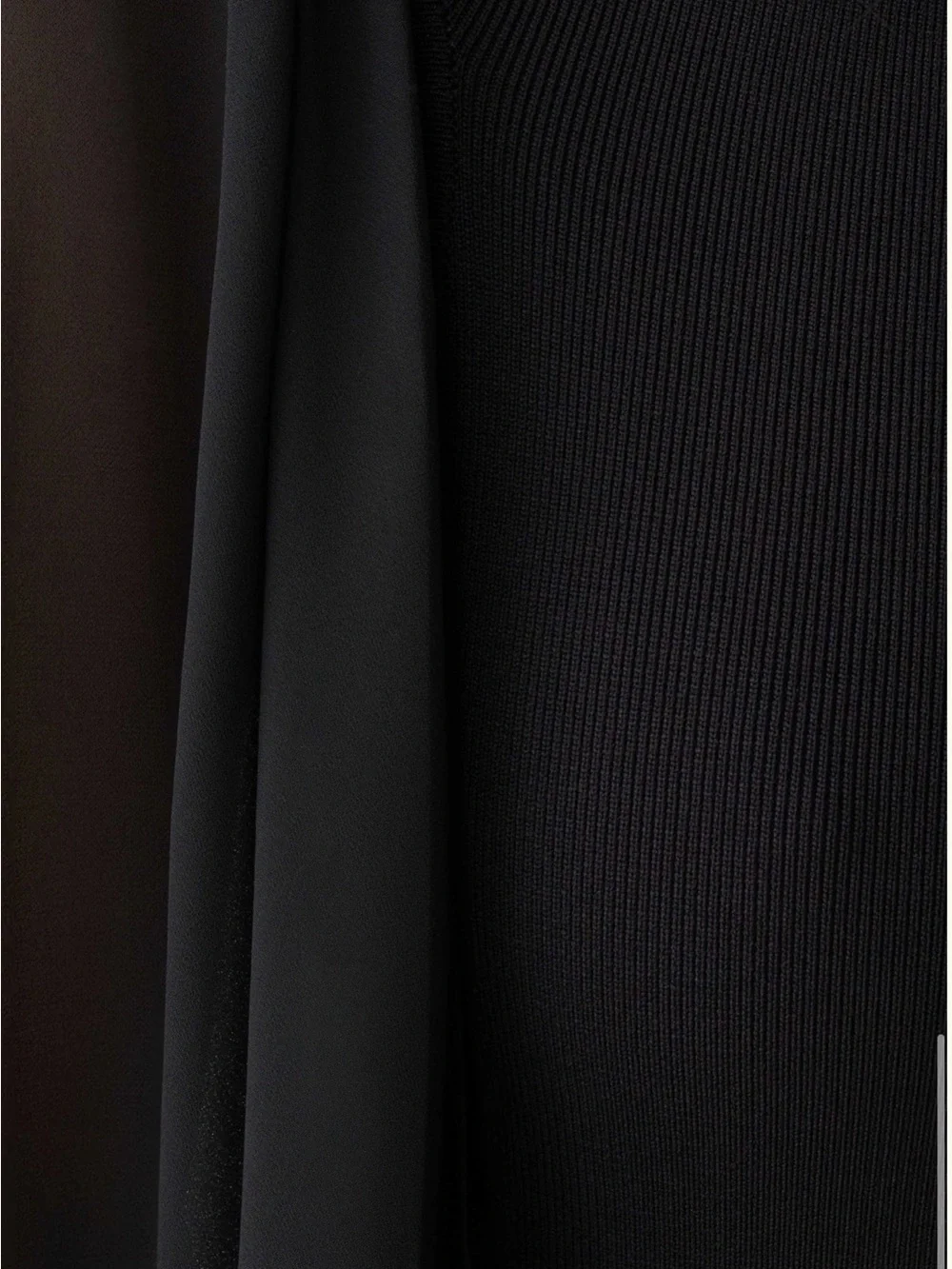 Elegant Black One-Shoulder Evening Gown - Picture 3 of 3
